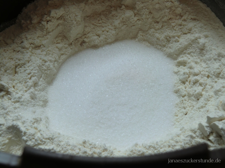 Mehl, Hefe, und Zucker Mischung für Cinnamon Rolls
