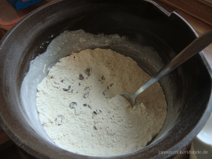 Trockene Zutaten Schoko-Himbeer Muffins