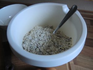 Trockene Zutaten für Oatmeal Stuffed Cookies