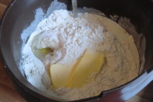 Cinnamon Roll Hefeteig
