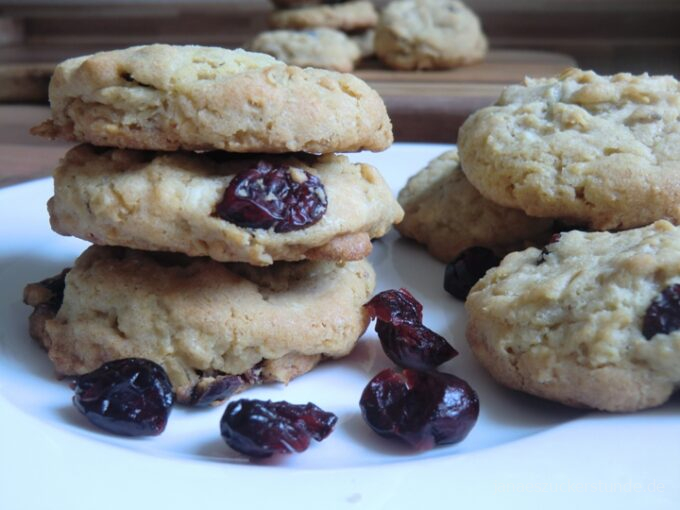 White Chocolate Cranberry Cookies