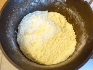 Kaffeekuchen Butter und Mehl gemischt